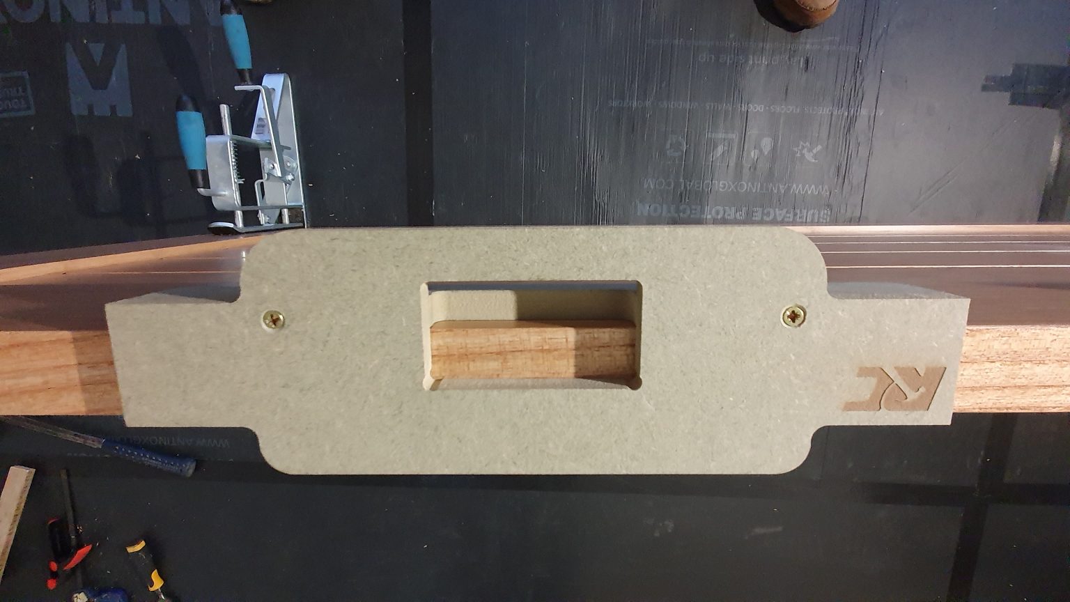 The 76mm Hinge jig (UK ONLY) Robin Clevett